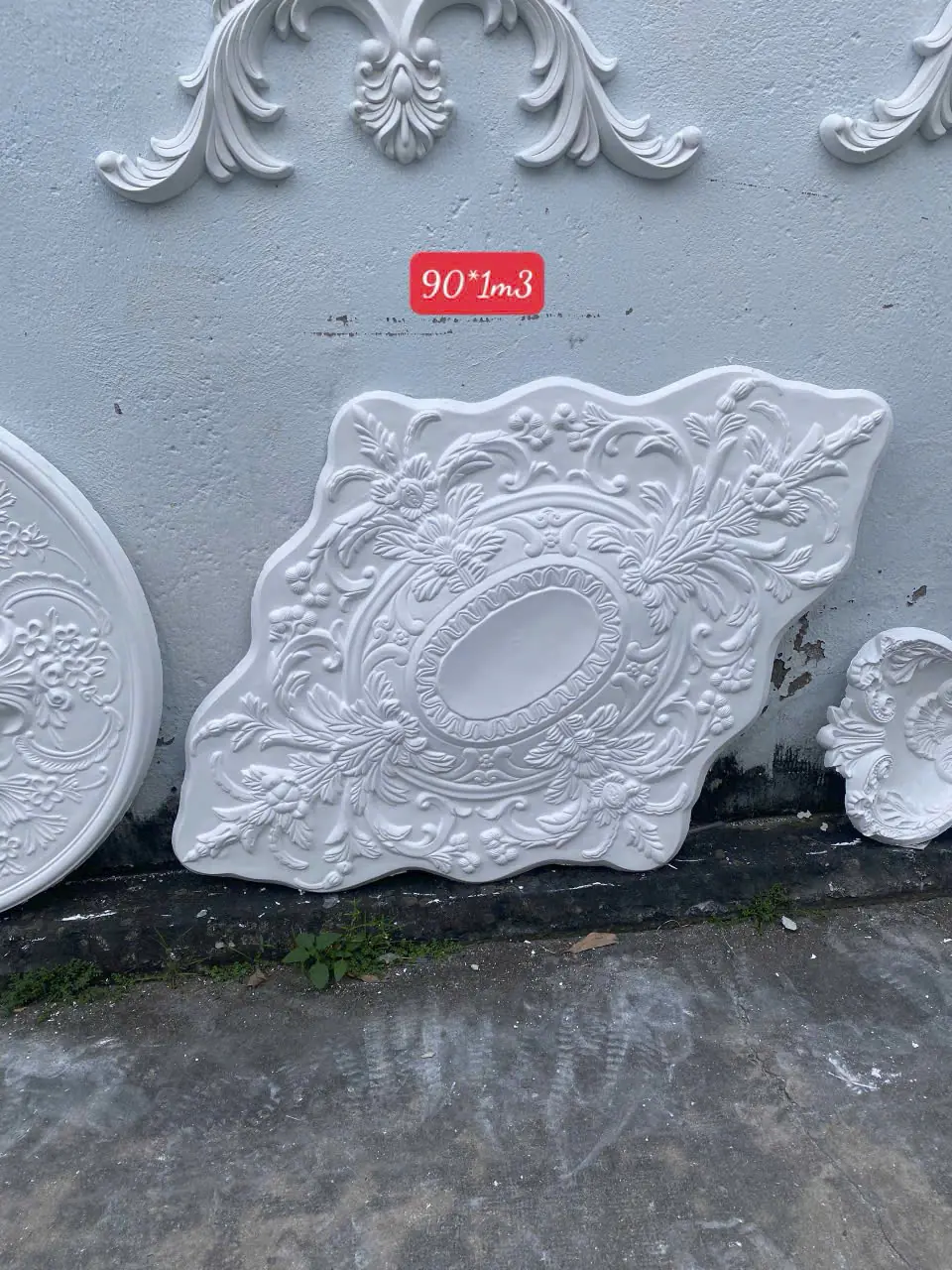 Mâm Góc Thạch Cao Hoa Văn Tân Cổ Điển 90x130cm